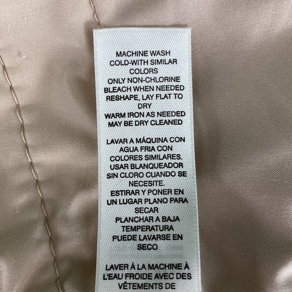 WHBM White Slim Ankle Pants - Picture 16 of 16